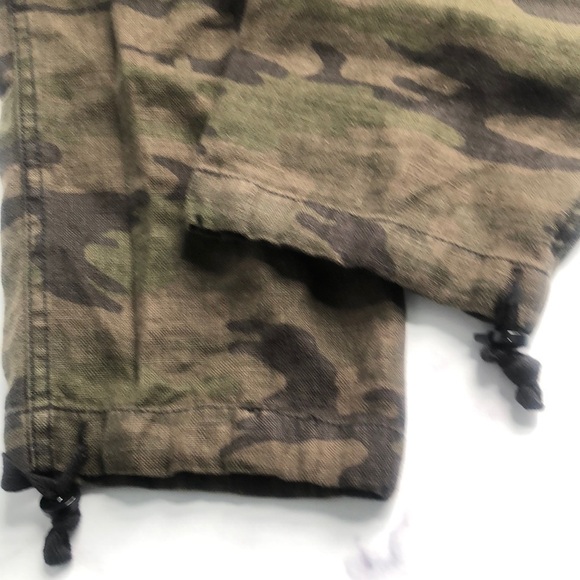 Sanctuary by Anthropologie Linen Relaxed Fit Camo Cargo Pants Size 25 - Picture 12 of 16